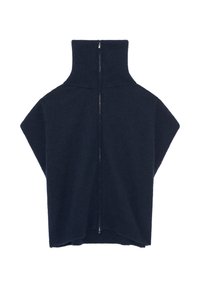 Granatowy sweter dzianinowy z wysokim kołnierzem i półzapięciem, o luźnym kroju i szerokich rękawach. Miękka struktura.