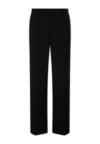 Pantaloni neri con gamba dritta, realizzati in tessuto morbido. Presentano una chiusura con bottone e due pinces frontali per un tocco di dettaglio.