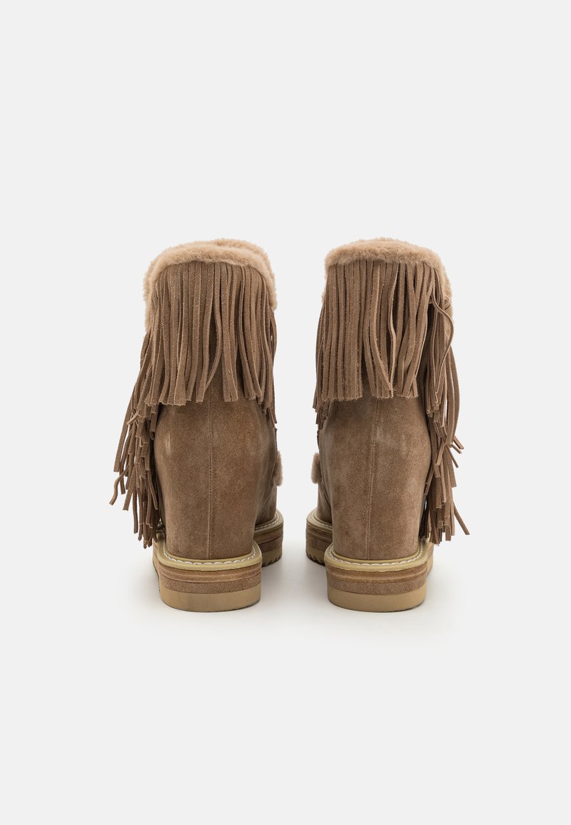 Flecos Alma En Pena Botas 2019 Flecos Botas Mujer Alma En Pena