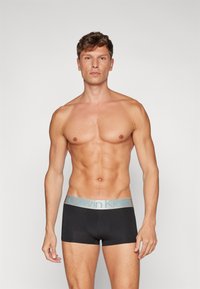 Calvin Klein Underwear LOW RISE TRUNK 3 PACK CKR STEEL MICRO - Ozke boksarice - black/zoni beach/ash