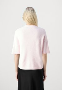 Gina Tricot Strikkegenser - pale lilac