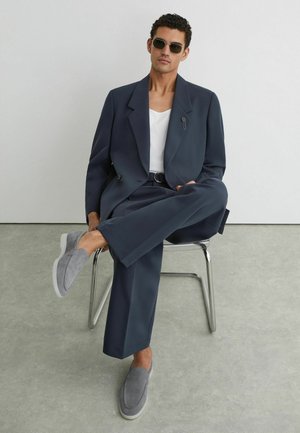 Reiss, Mocassini - dusty blue