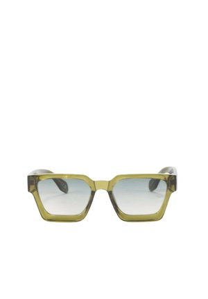 Gafas de sol rectangulares con montura gruesa translúcida de color verde oliva y lentes grises degradadas vistas de frente sobre un fondo blanco.
