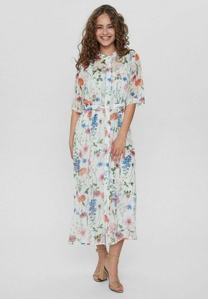 Midi-jurk met bloemenprint, korte mouwen, knopen aan de voorkant en bijpassende riem. Bevat kleurrijke bloemen op een witte, lichte stof.