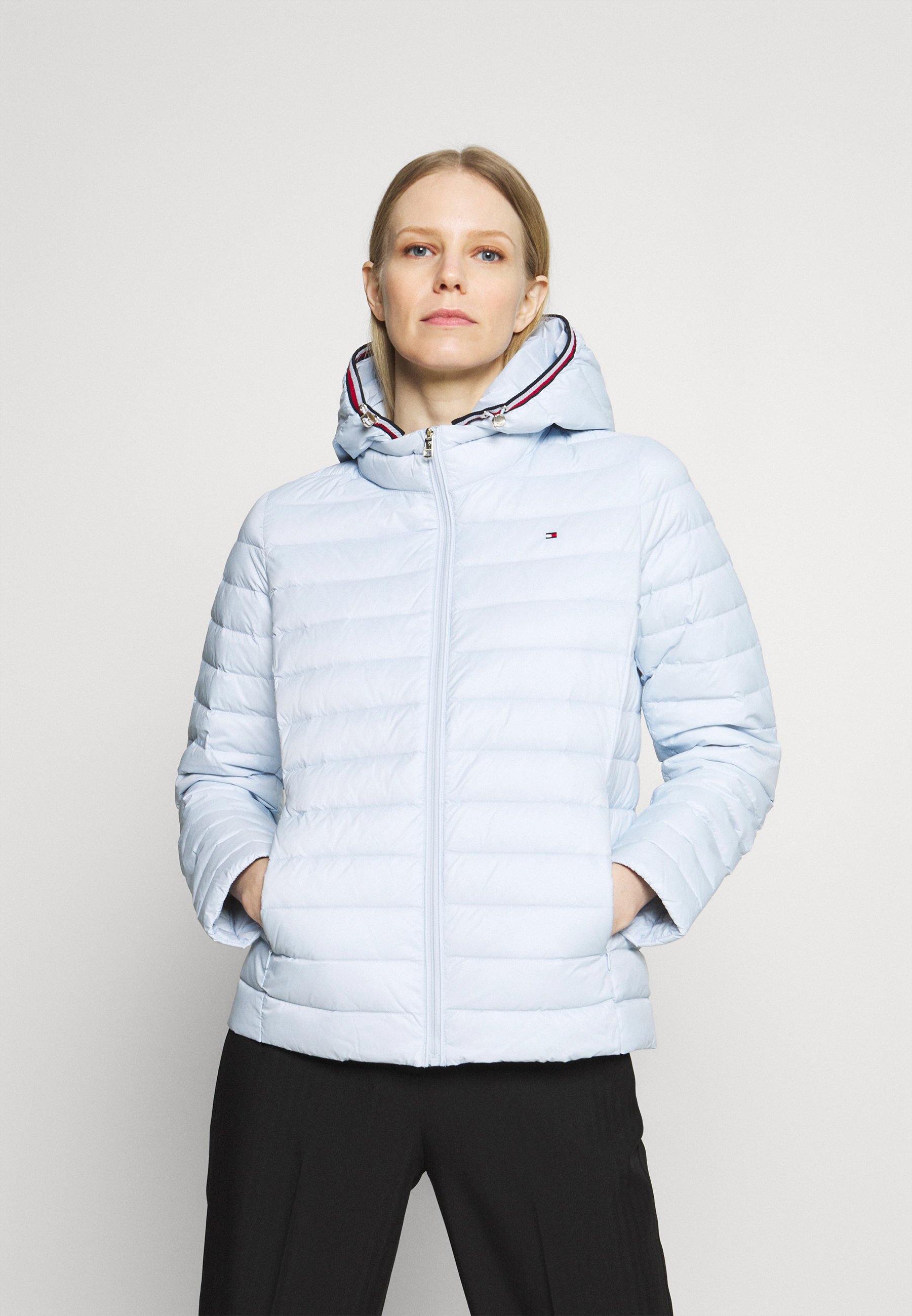 Tommy DOWN JACKET - Gewatteerde - breezy blue/lichtblauw - Zalando.nl