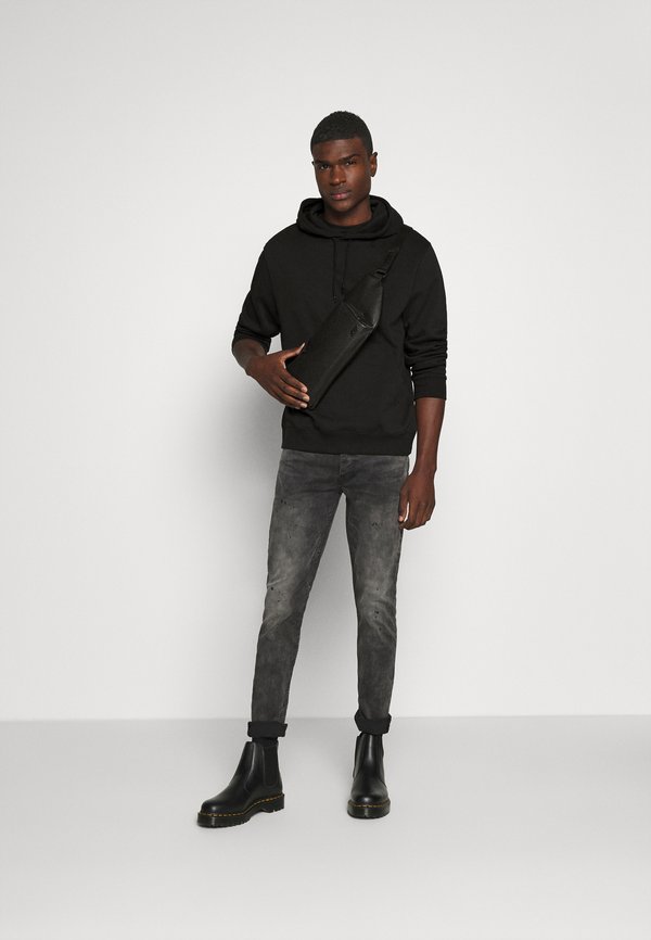 STANDARD HOODIE - Hoodie4