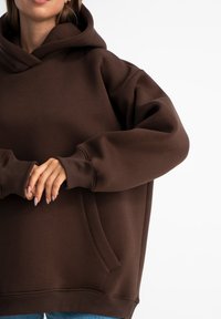 MIRONS Felpa con cappuccio - brown