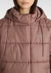 Vans MTE HILLGATE LONG - Vinterfrakke - medium brown