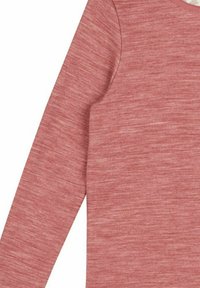 Rustikales rotes Langarmhemd aus einem weichen, strukturierten Stoff. Verfügt über einen runden Ausschnitt und ein dezentes meliertes Muster.