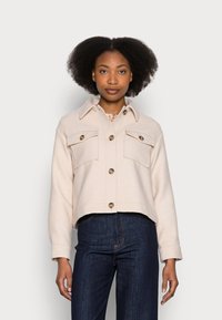 OPUS HELMENA - Casaco de verão - sweet almond