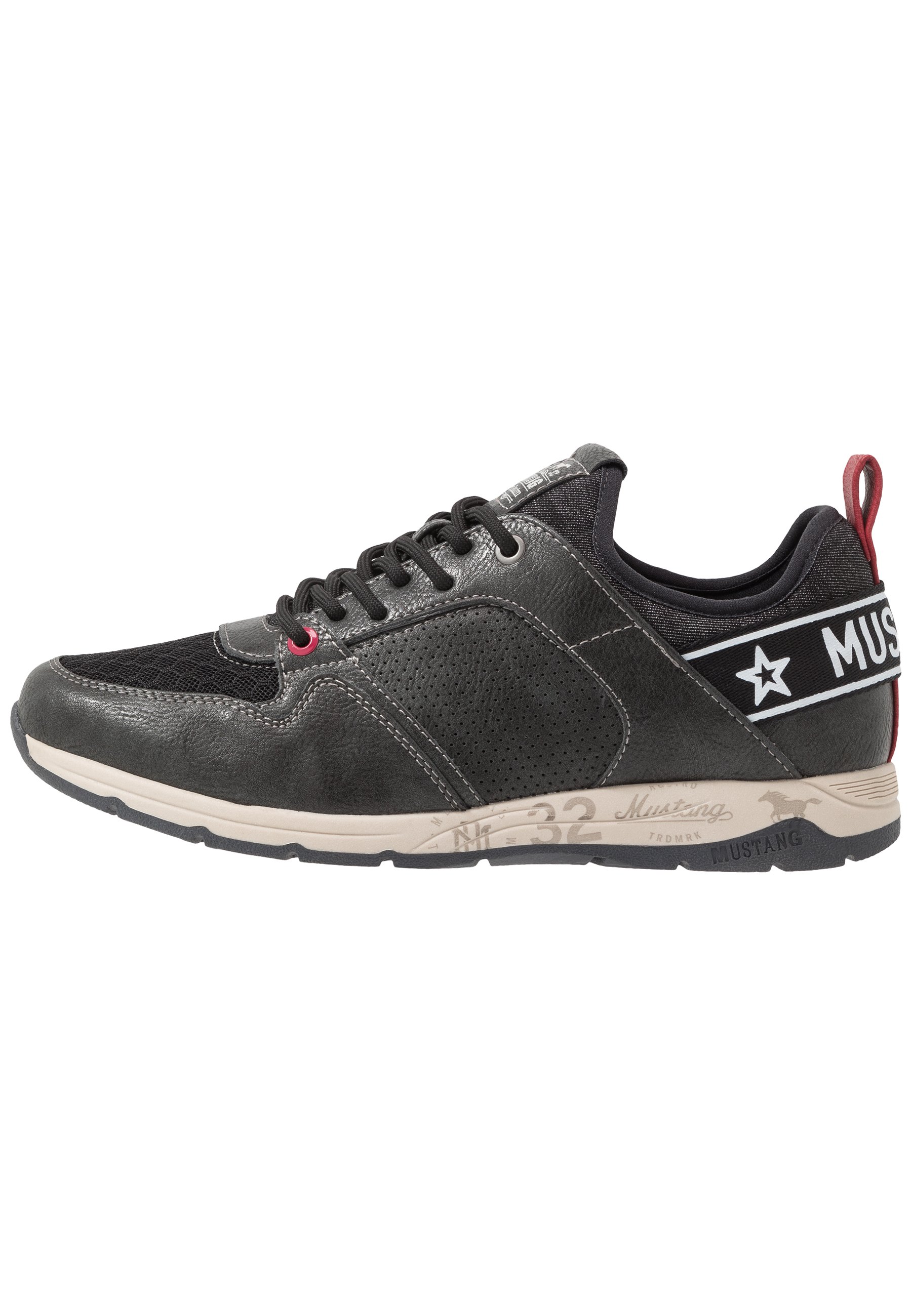 Mustang Joggesko schwarzsvart Zalando.no Mustang Joggesko schwarz Zalando.no
