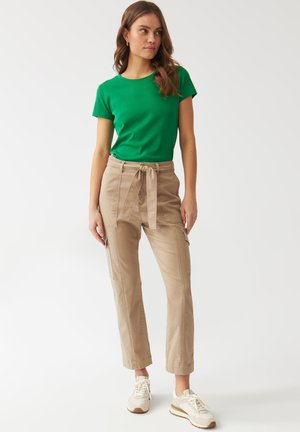 TATUUM MALTI - Cargo trousers - beige