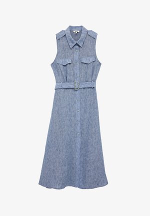 Ärmelloses midikleid aus blauer Chambray mit durchgehender Knopfleiste, Kragen, Brustklappentaschen und passendem Gürtel mit rechteckiger Schnalle.