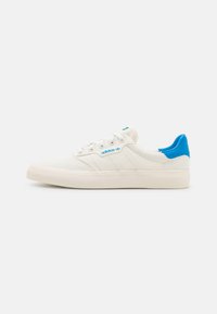 adidas 3mc blanche