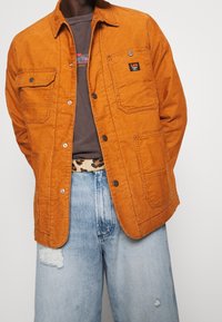 Wrangler Džíny Relaxed Fit - light-blue denim