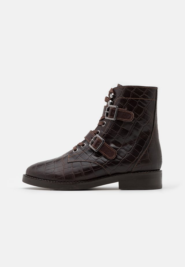 ADMETE - Bottines à lacets - marron