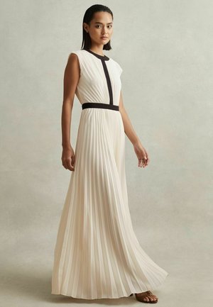 REGULAR FIT - HARLEY - Tričkové šaty - white