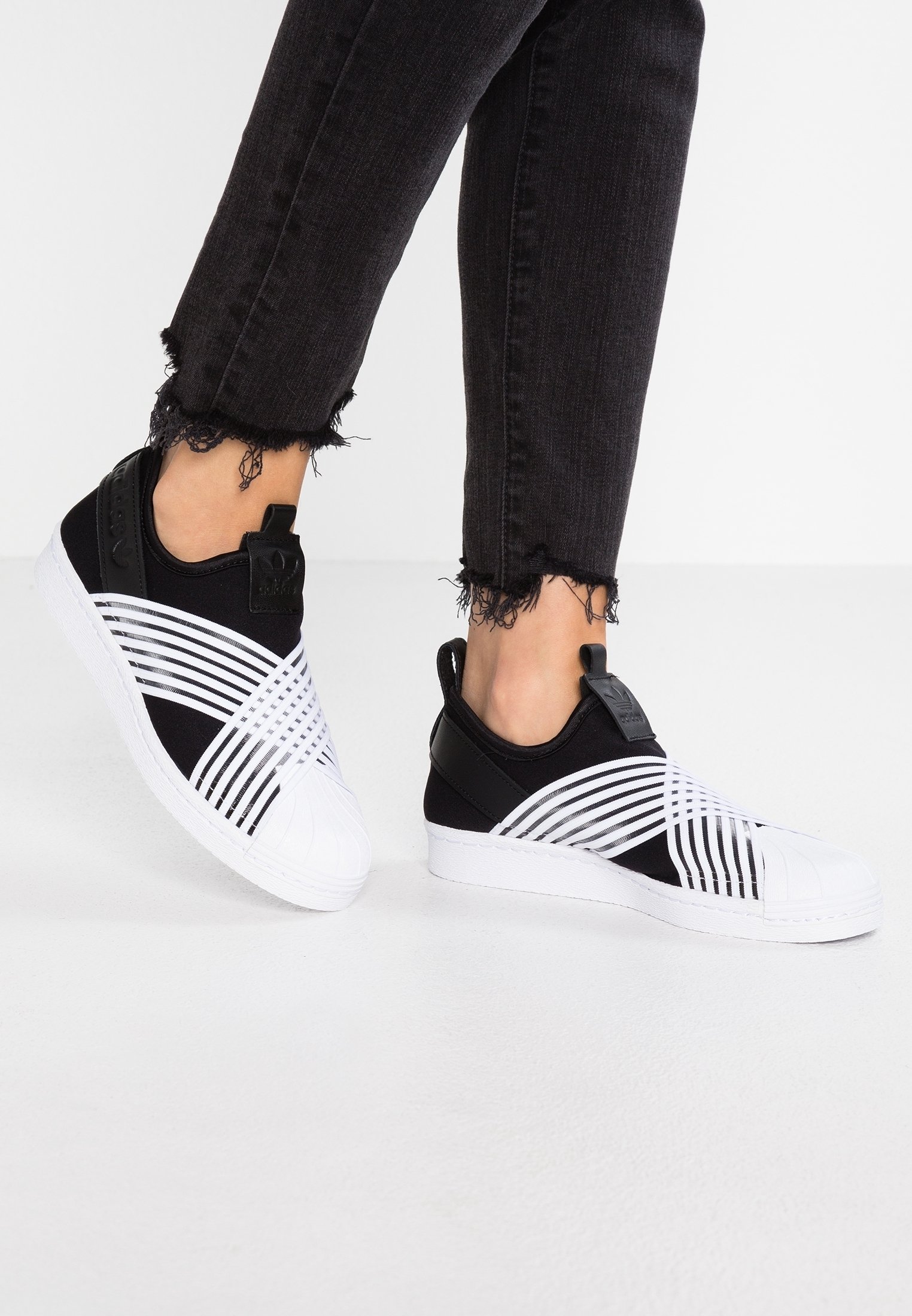 adidas gazelle silver green womens Adidas Superstar Black Pizzo Strass & Lacci Raso main image 0