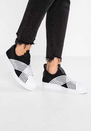 Slip-ons - black