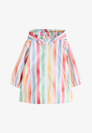 Kinderregenjas met capuchon en verticale pastelkleurige strepen in roze, blauw, groen, oranje en geel, met een ritssluiting aan de voorkant en zijzakken.