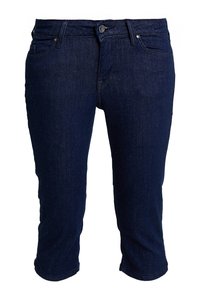 Mörkblå denim caprijeans med figurnära design, fem fickor, knappstängning och subtila sömndetaljer.