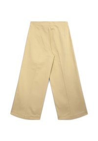 Pantaloni beige a gamba larga con una texture liscia, caratterizzati da un design su misura e pieghe nette lungo la parte frontale, e un orlo pulito.