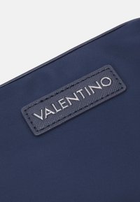Valentino Bags CARDANO - Borsa a tracolla - blue