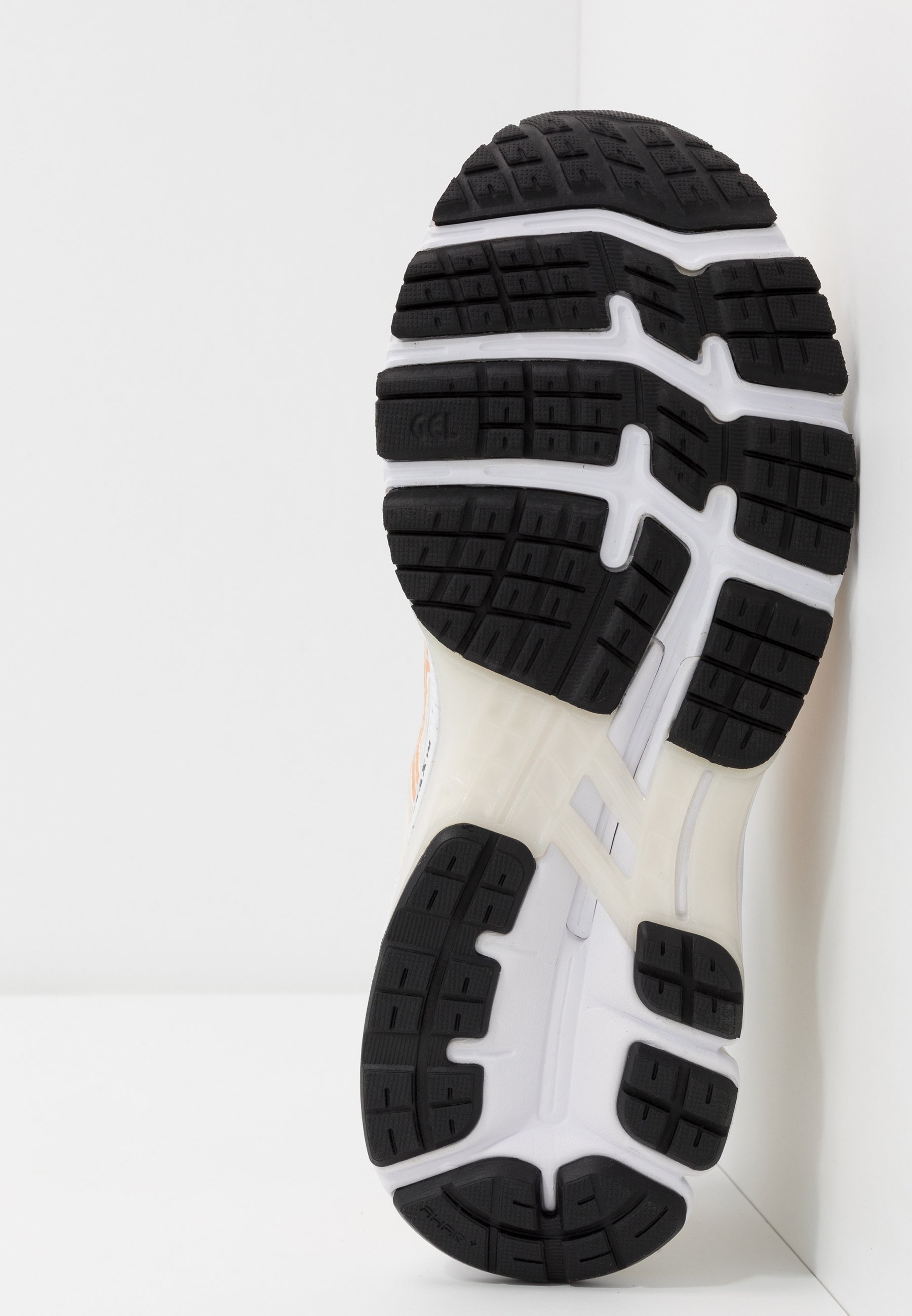 ASICS GEL-KAYANO 26 THE NEW STRONG 