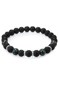 Brățară din mărgele negre mate cu mărgele de accent lucioase alternate în verde închis și separatoare din metal argintiu, având o formă rotundă și un design elastic.