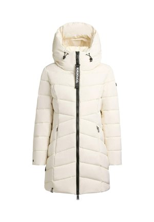 Pufferjakke i cremefarve med quiltet design, høj krave og to lynlåsede sidelommer. Har en central lynlås og hætte.