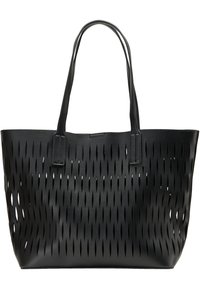 Zwarte tas met verlengde ruitvormige uitsparingen en twee lange schouderbanden, gemaakt van een soepele leren-achtige stof.