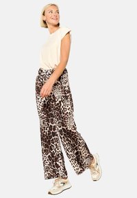 LolaLiza Broek - camel cinnamon