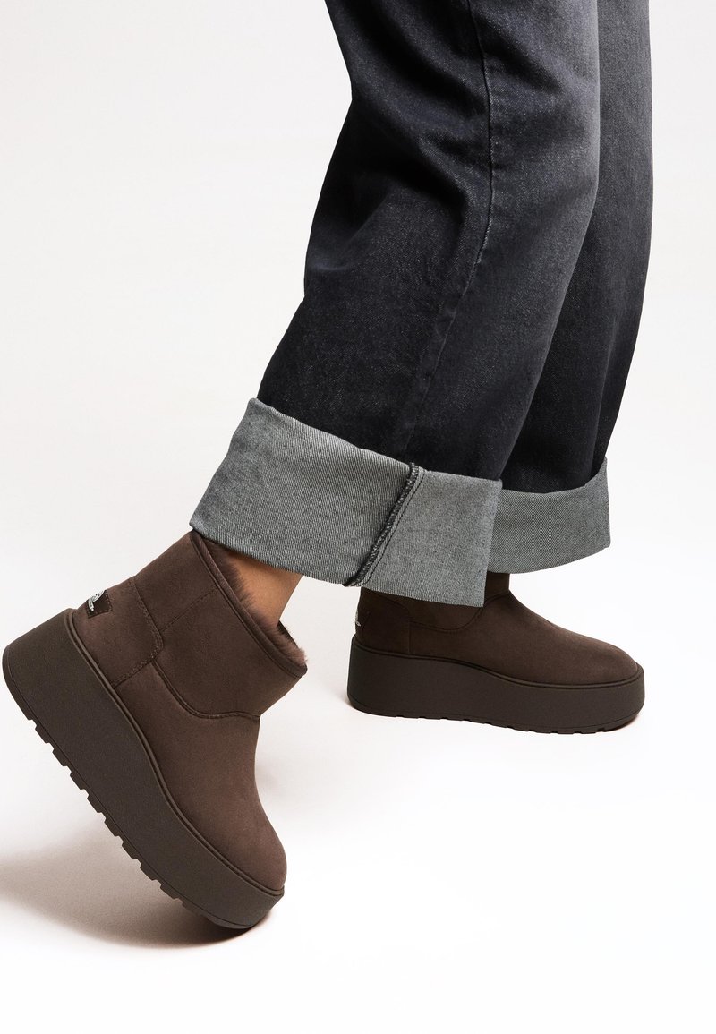 Bershka Stivali da neve - brown