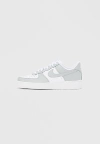 AIR FORCE 1 UNISEX - Trainers - white/light smoke grey