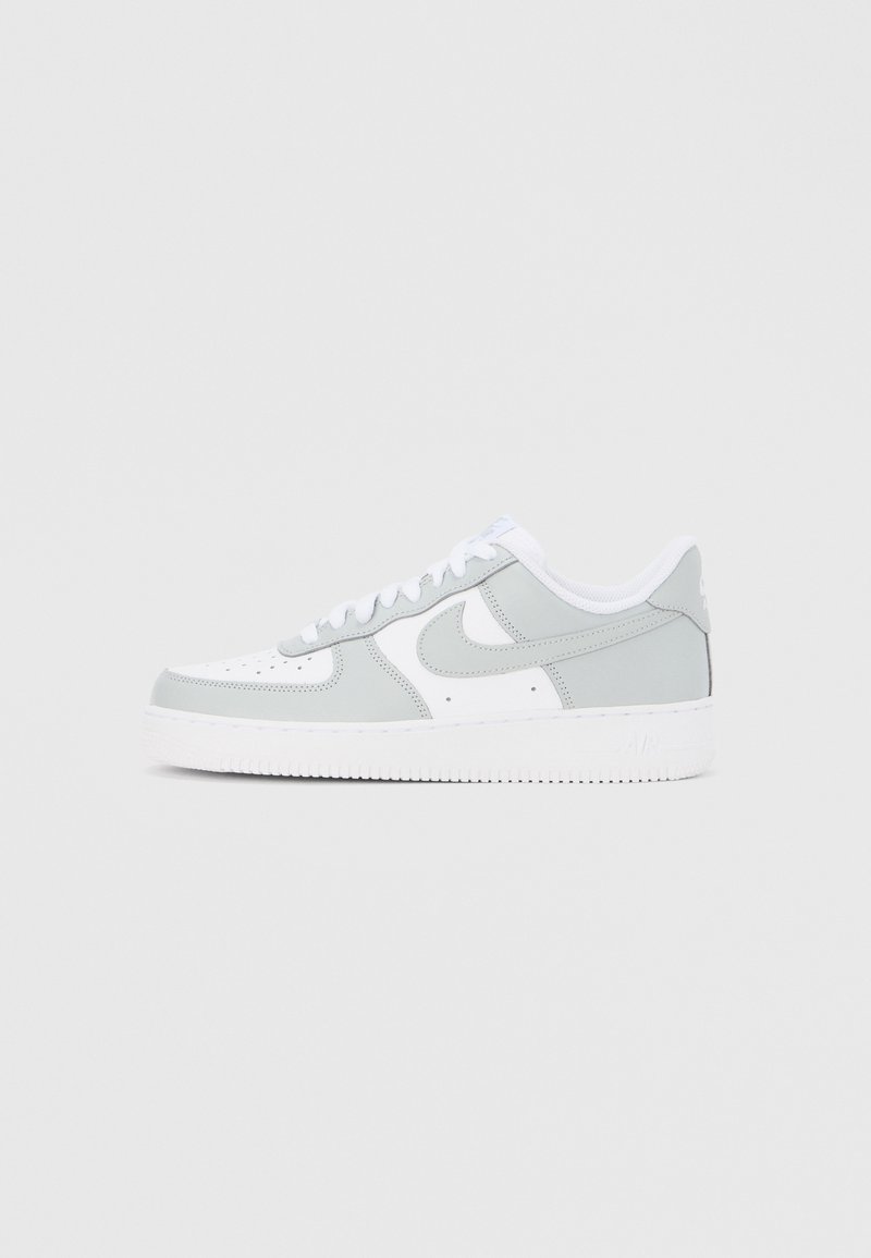 AIR FORCE 1 white/light smoke grey/white