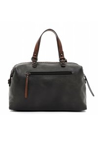 Czarna skórzana torba podróżna z brązowymi skórzanymi akcentami, podwójnymi uchwytami, przednią kieszenią na zamek i gładką, teksturowaną powierzchnią.