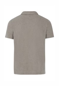 Polo gris uni à manches courtes avec col cousu, vu de dos sur fond blanc.
