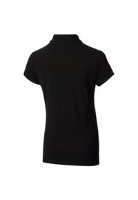 Svart pikétröja, kortärmad, ribbad krage, mjukt bomullstyg, rena linjer, inga mönster eller accenter, designad för en avslappnad passform.