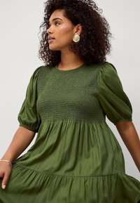 Ellos Plus collection Vestido informal - grün