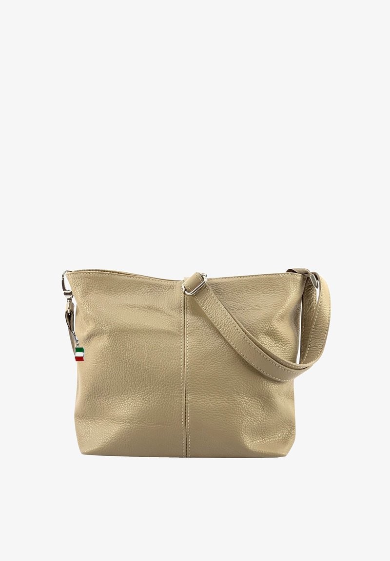 Beige leren handtas met een gestructureerd oppervlak, ritssluiting en verstelbare schouderband. Voorzien van een klein Italiaans vlaggetje als bedeltje aan de zijkant.