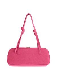 Różowa torebka z sztucznego zamszu o prostokątnym kształcie, z płaskim dnem, dwoma smukłymi paskami oraz zabezpieczonym zamknięciem na zamek błyskawiczny z złotymi akcentami.