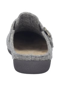 Pantofole grigie in feltro con retro arrotondato, soletta in legno chiaro e suola in gomma scura; presenta un dettaglio con fibbia laterale.