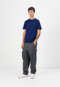 Hollister Co. ICON CREW - Paprasti marškinėliai - blue