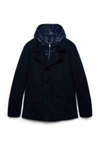 Cappotto doppiopetto blu navy con un esterno testurizzato e cappuccio trapuntato. Presenta grandi bottoni e tasche laterali.