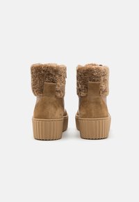 Gabor Bottines à lacets - lion