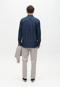 Unausgewählt, coriander