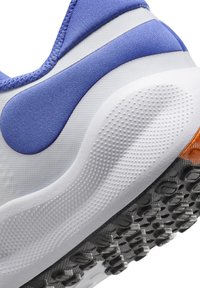 Nike Performance Zapatillas running asfalto - white