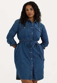 Lauren Ralph Lauren Woman BELTED DENIM SHIRTDRESS - Jeansklänning - stormee wash