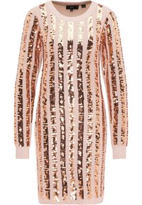 Stickad klänning i mjuk rosa med vertikala ränder av brons och rosaguld paljetter. Långa ärmar och rund halsringning, med en avslappnad passform.