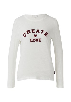 T-shirt à manches longues blanc avec "CREATE ♥ LOVE" brodé en bordeaux, présentant un col rond et une texture douce.